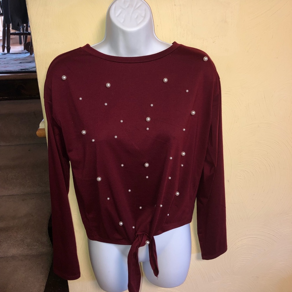 Maroon pearl tie long sleeve shirt